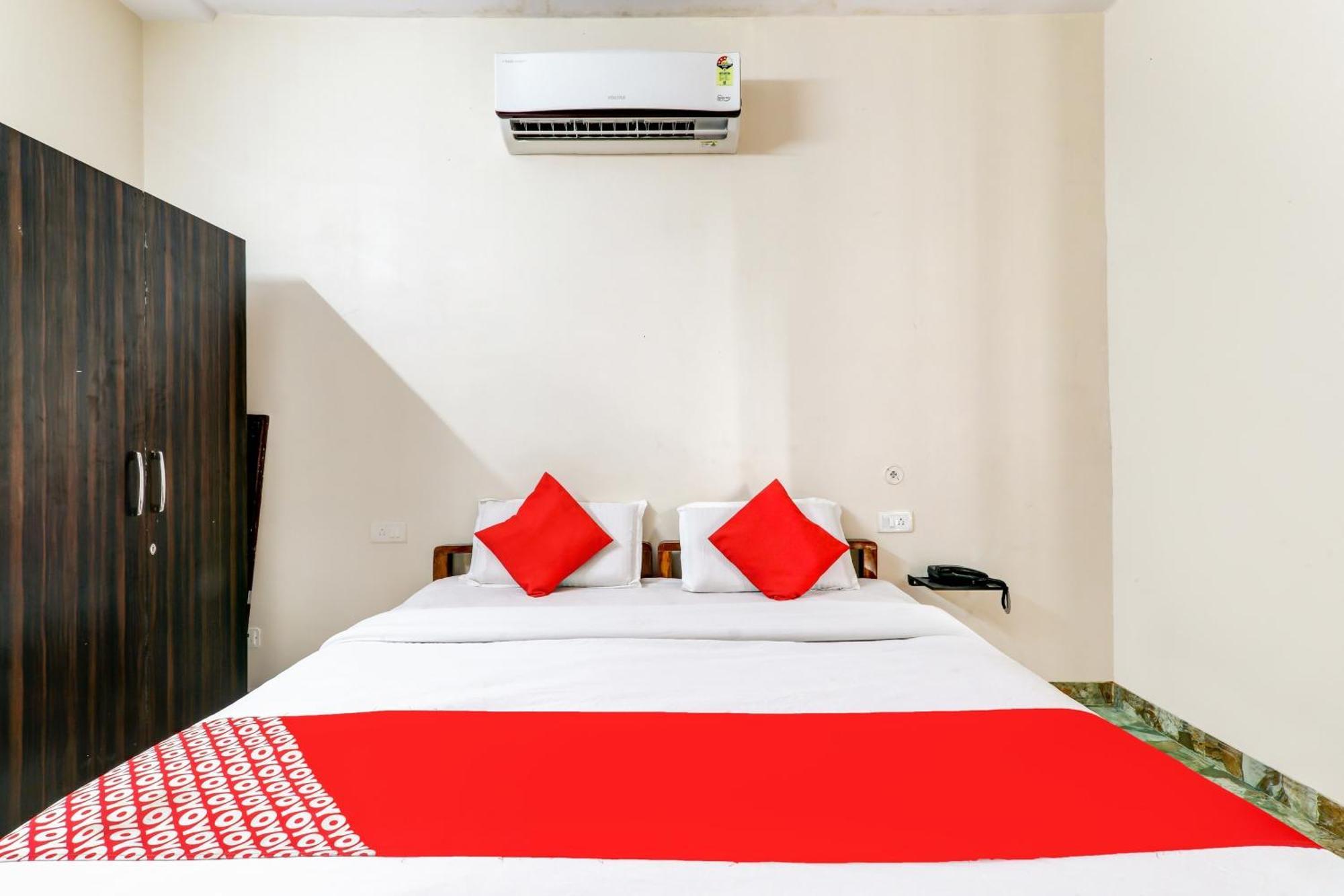 Oyo Flagship Raghuvar Palace Hotel Lucknow Luaran gambar