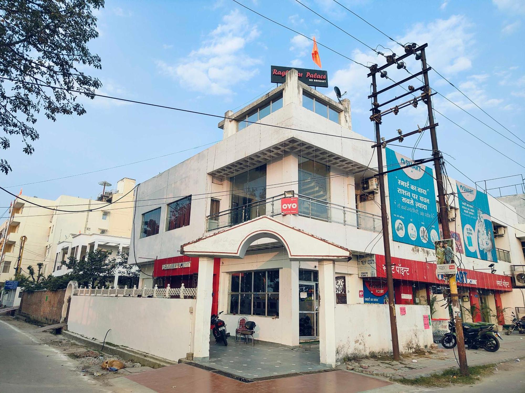 Oyo Flagship Raghuvar Palace Hotel Lucknow Luaran gambar