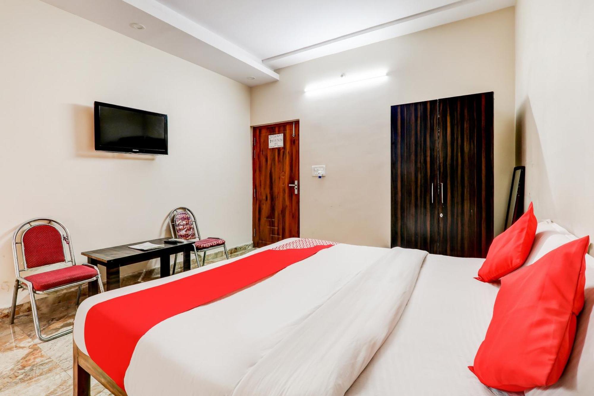 Oyo Flagship Raghuvar Palace Hotel Lucknow Luaran gambar